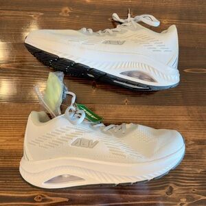 AOV‎ Arch Women's Comfort WalkingShoes - White NWT Size 8.5
